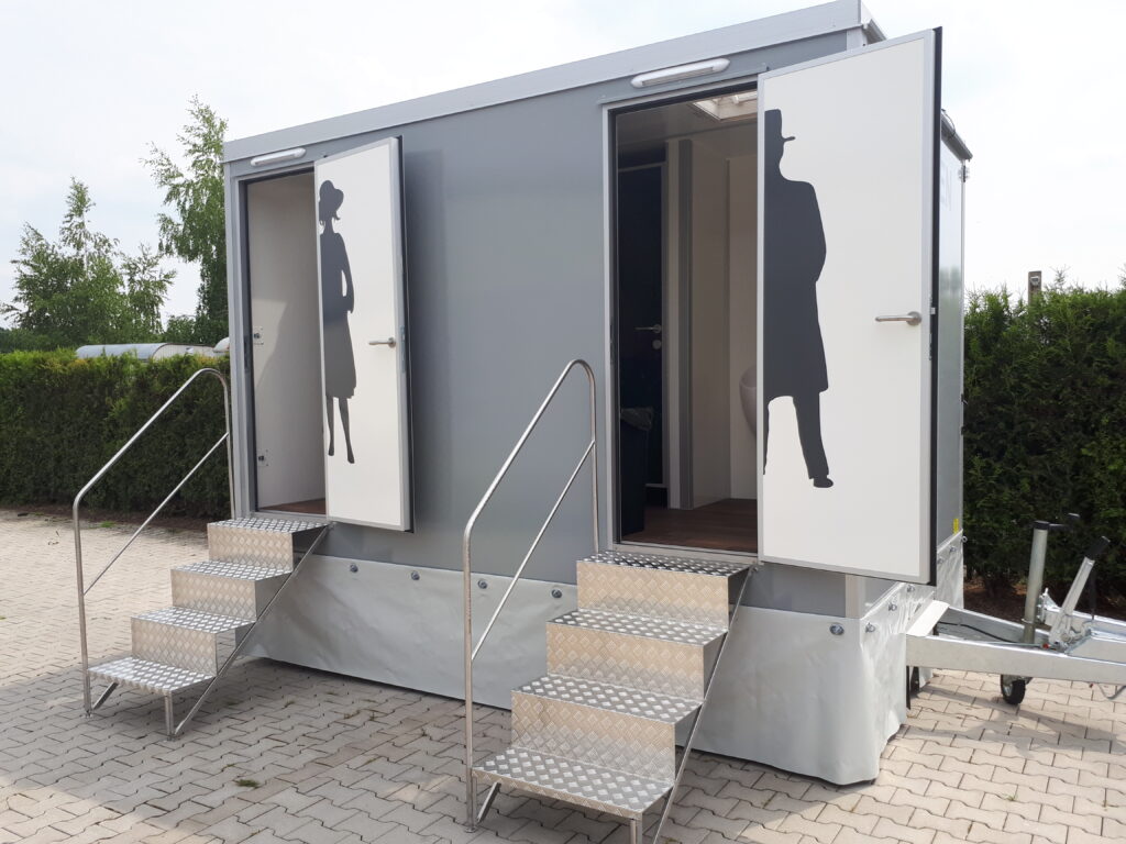 Toilettenwagen in verschiedenen Größen in NRW mieten.